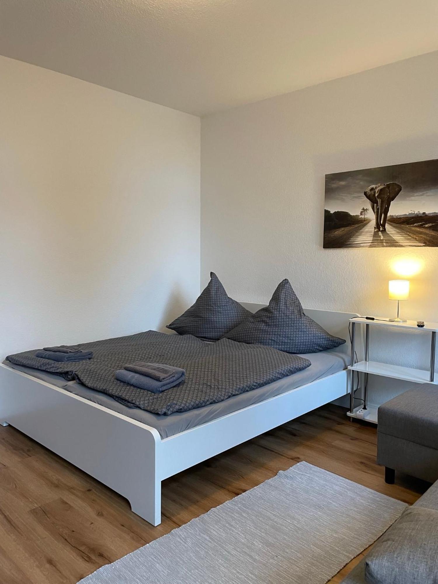 Residenz Am Kurpark - In Zentraler Lage I Privatparkplatz * Бад-Ротенфельде